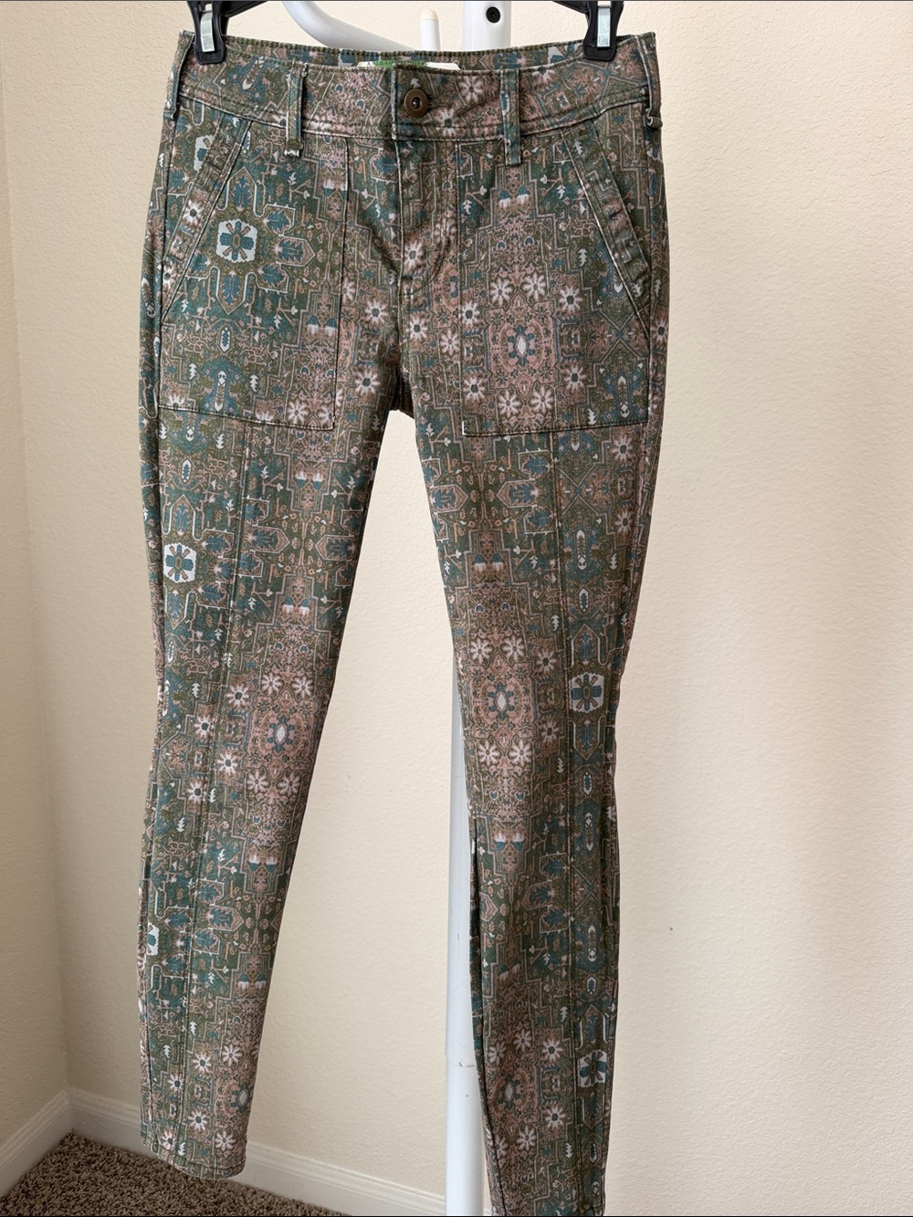Anthropologie Green and Tan Patterned Skinny Pants